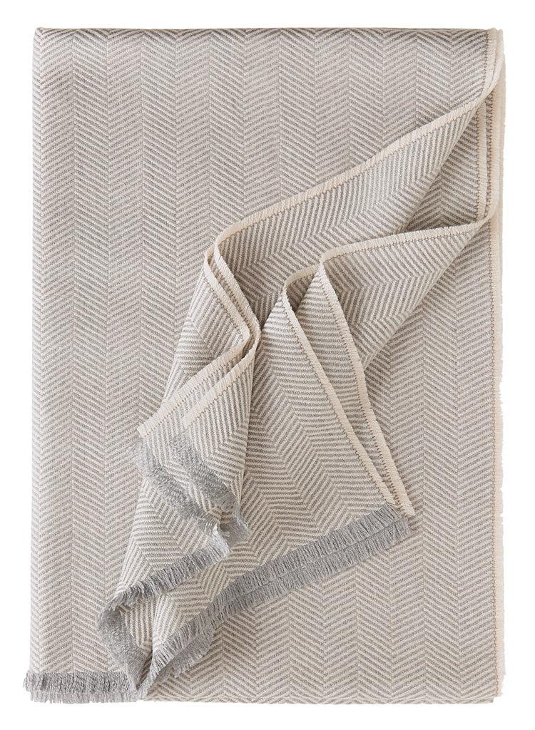 Colorado Plaid von Eagle Products aus 100 % Merino-Schurwolle mit Fischgratmuster und Fransen, Made in Germany, Farbe Creme