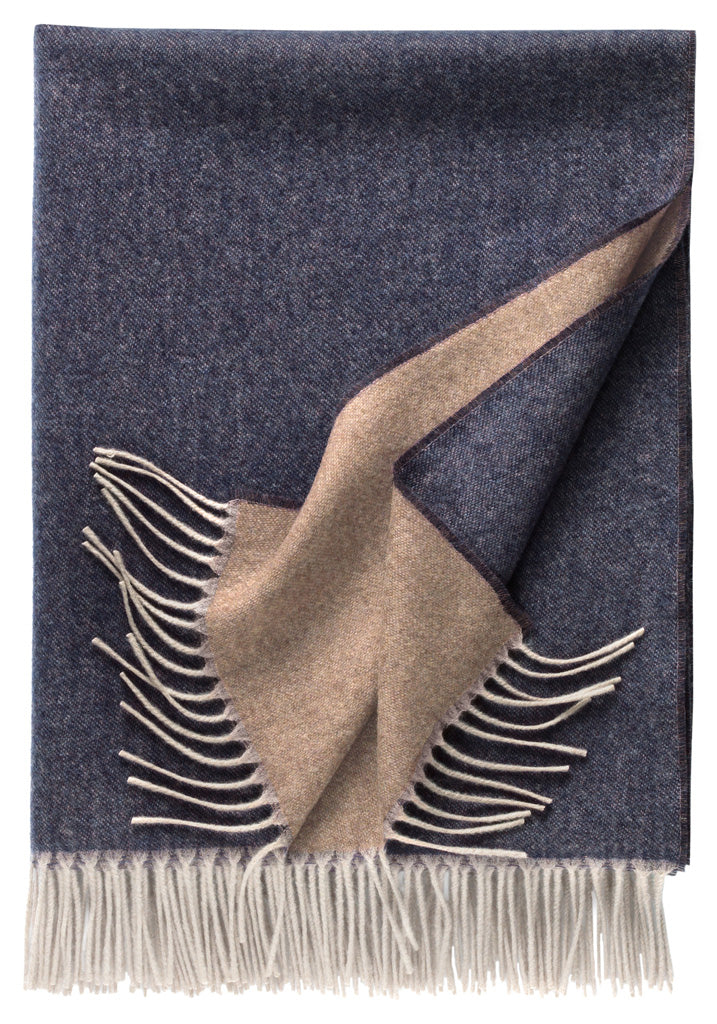 Wendedecke Alassio von Eagle Products – luxuriöses Doubleface-Plaid aus Kaschmir und Merinowolle in hochwertiger Verarbeitung, Farben: Marine / Camel
