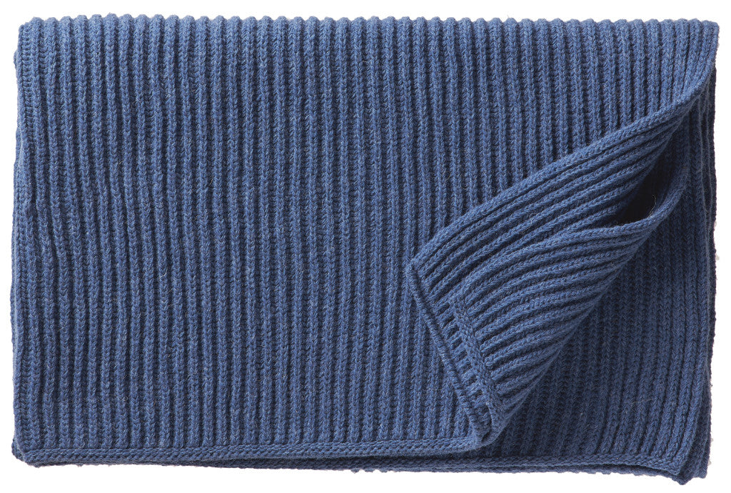 Kinder-Wolldecke Pippa aus 80 % Merinowolle in der Farbe Jeans