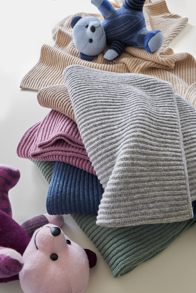 Kinder-Wolldecke Pippa aus 80 % Merinowolle in verschiedenen Farben