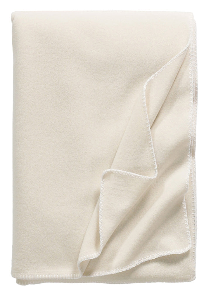 Kinder Fleecedecke Tony Small in der Farbe Wollweiß