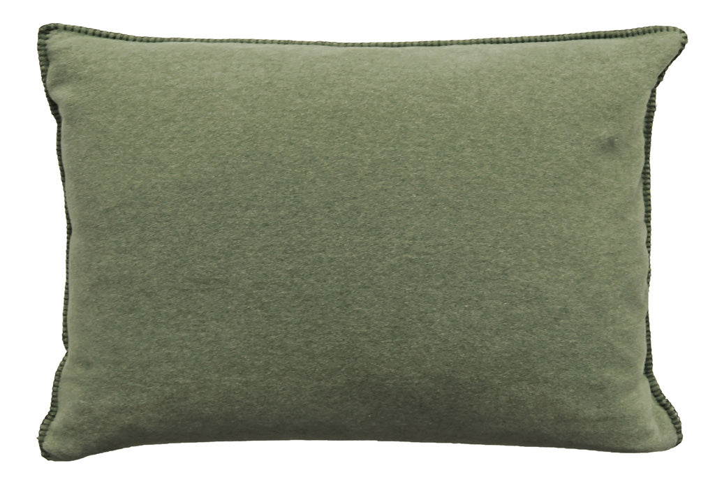 Fleece Kissen Tony rechteckig von Eagle Plaids in der Farbe Moos