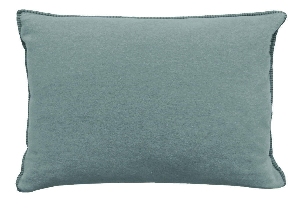 Fleece Kissen Tony rechteckig von Eagle Plaids in der Farbe Salbei