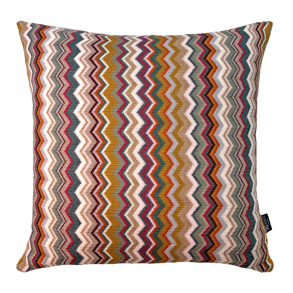 Quadratischer Kissenbezug Firenze von Eagle Products aus 100 % Merinowolle, Größe L, im Zickzack Muster in den Farben Natural | Kiefer | Goldbraun | Beere