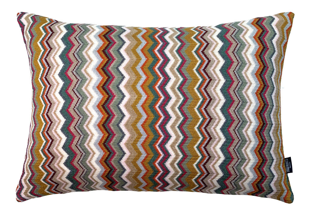Rechteckiger Kissenbezug Firenze von Eagle Products aus 100 % Merinowolle, Größe M, im Zickzack Muster in den Farben Natural | Kiefer | Goldbraun | Beere