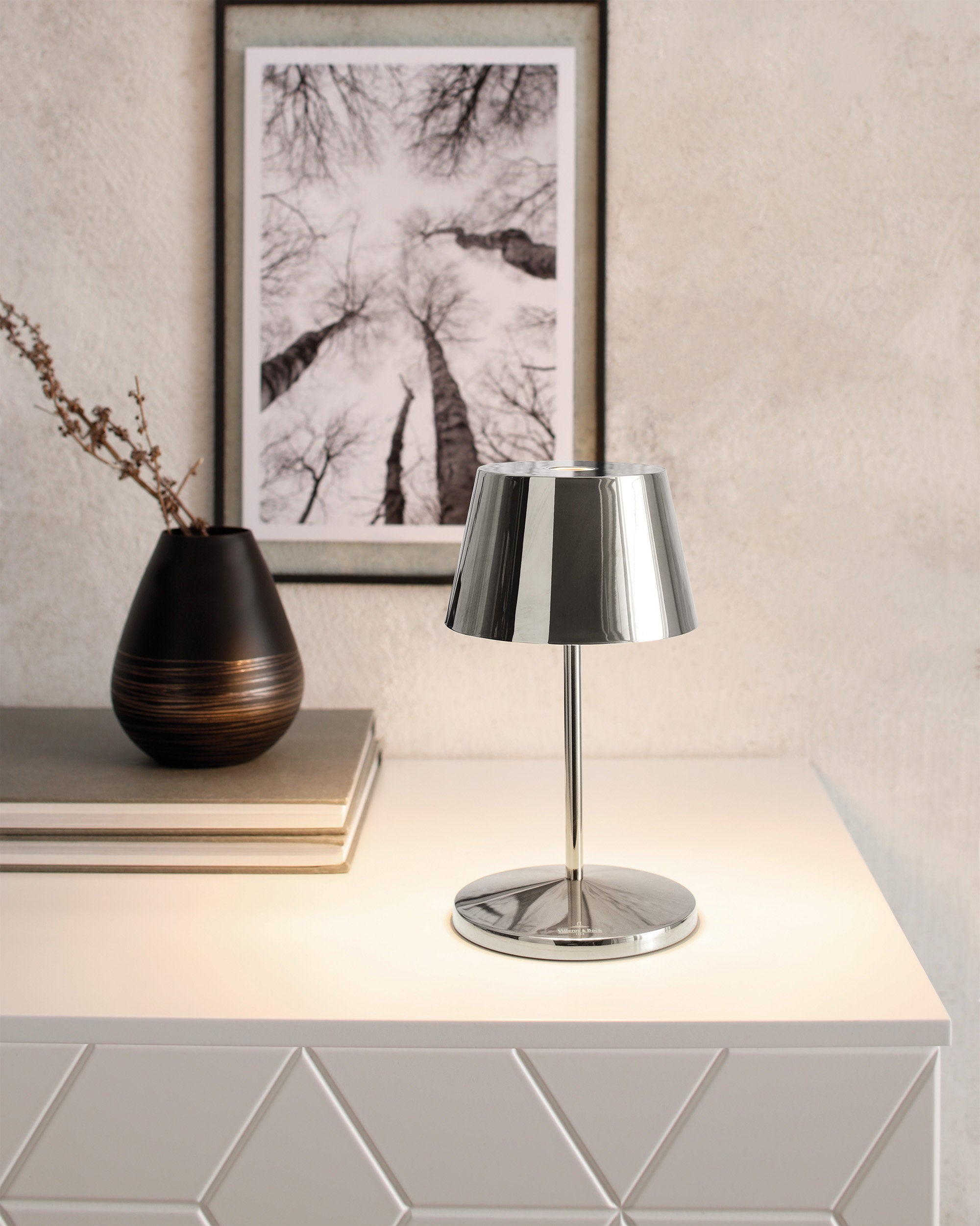 Akku Tischleuchte Seoul RC von Villeroy & Boch, neue Generation, Farbe Chrom kompatibel mit RC Fernbedienung