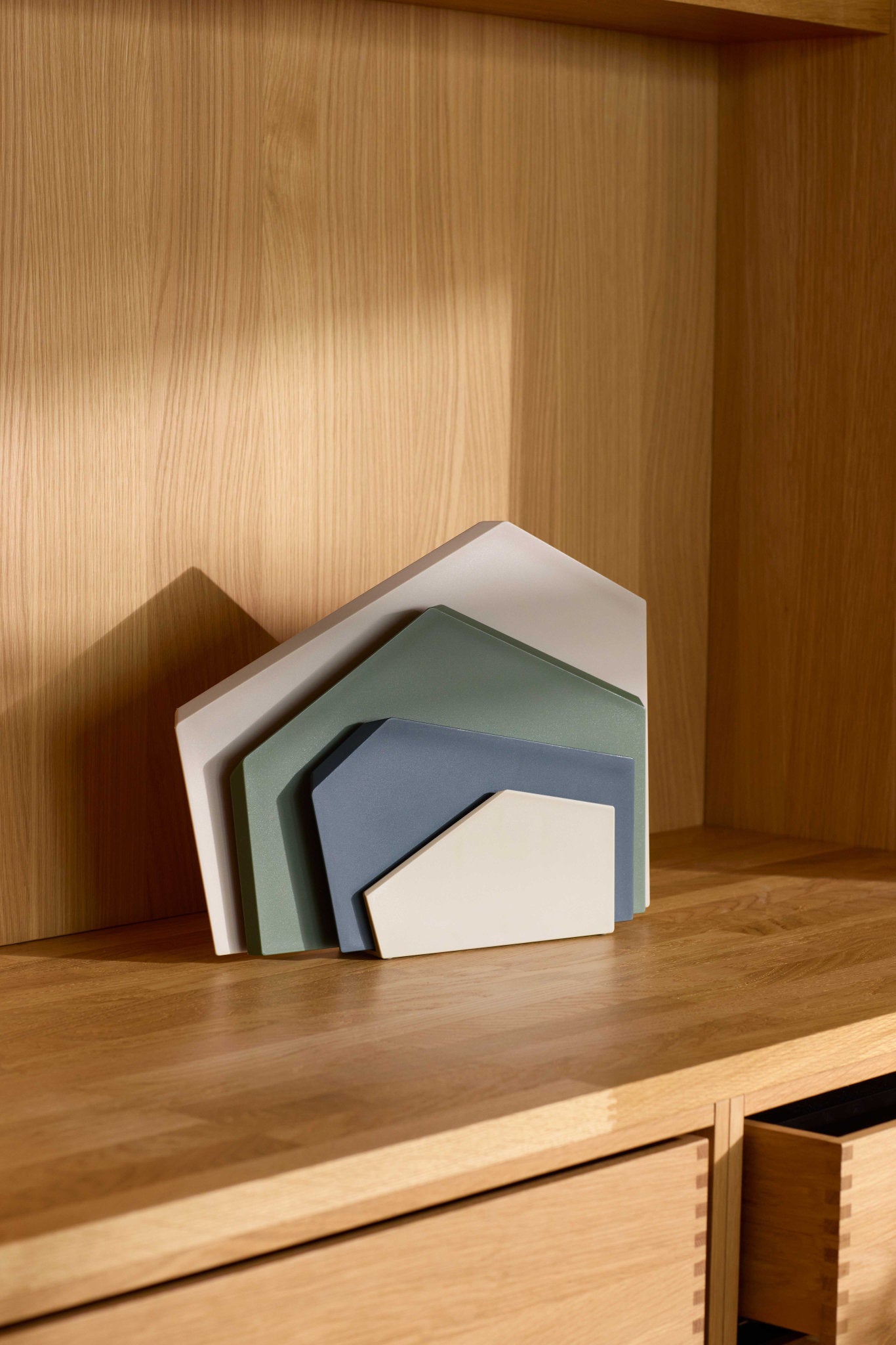 Crushgrind Schneidebretter 3er Set in den Farben Blueberry, Parsley und Cumin mit Halterung