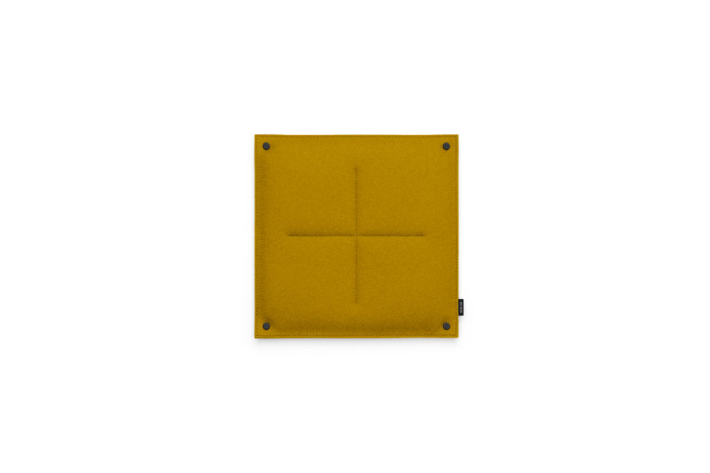 Kleine Pinnwand Orgaboard aus Filz von Hey-Sign in der Farbe Mustard