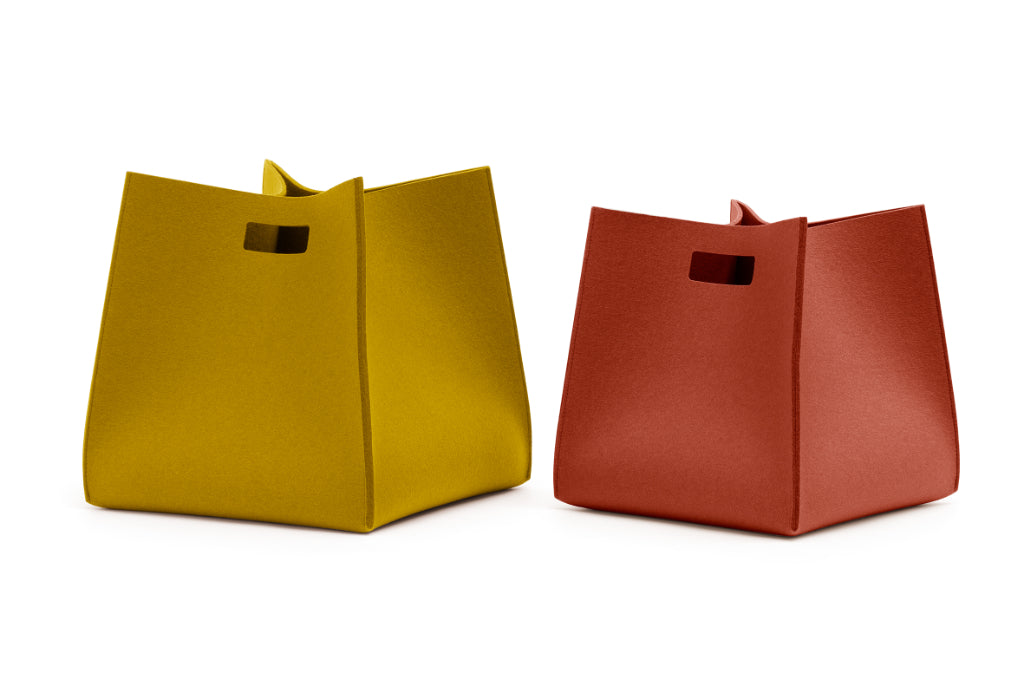 Tall Box von Hey-Sign aus reinem Wollfilz in den Farben Mustard und Iron