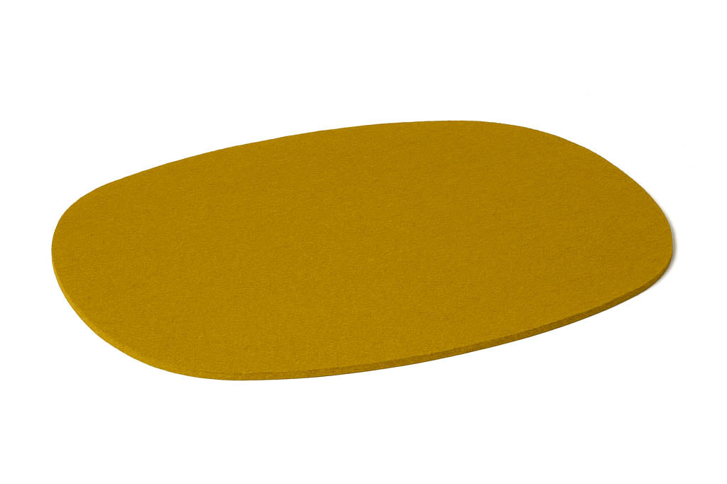 Hey-Sign ovales Tischset aus Wollfilz, Farbe Mustard