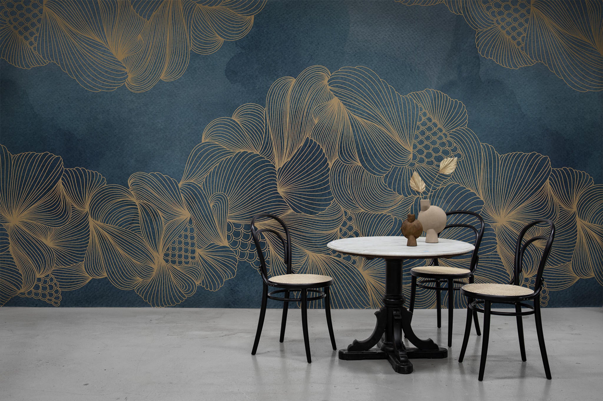 Tapete Opulence in Blau- Gold von Rebel Walls