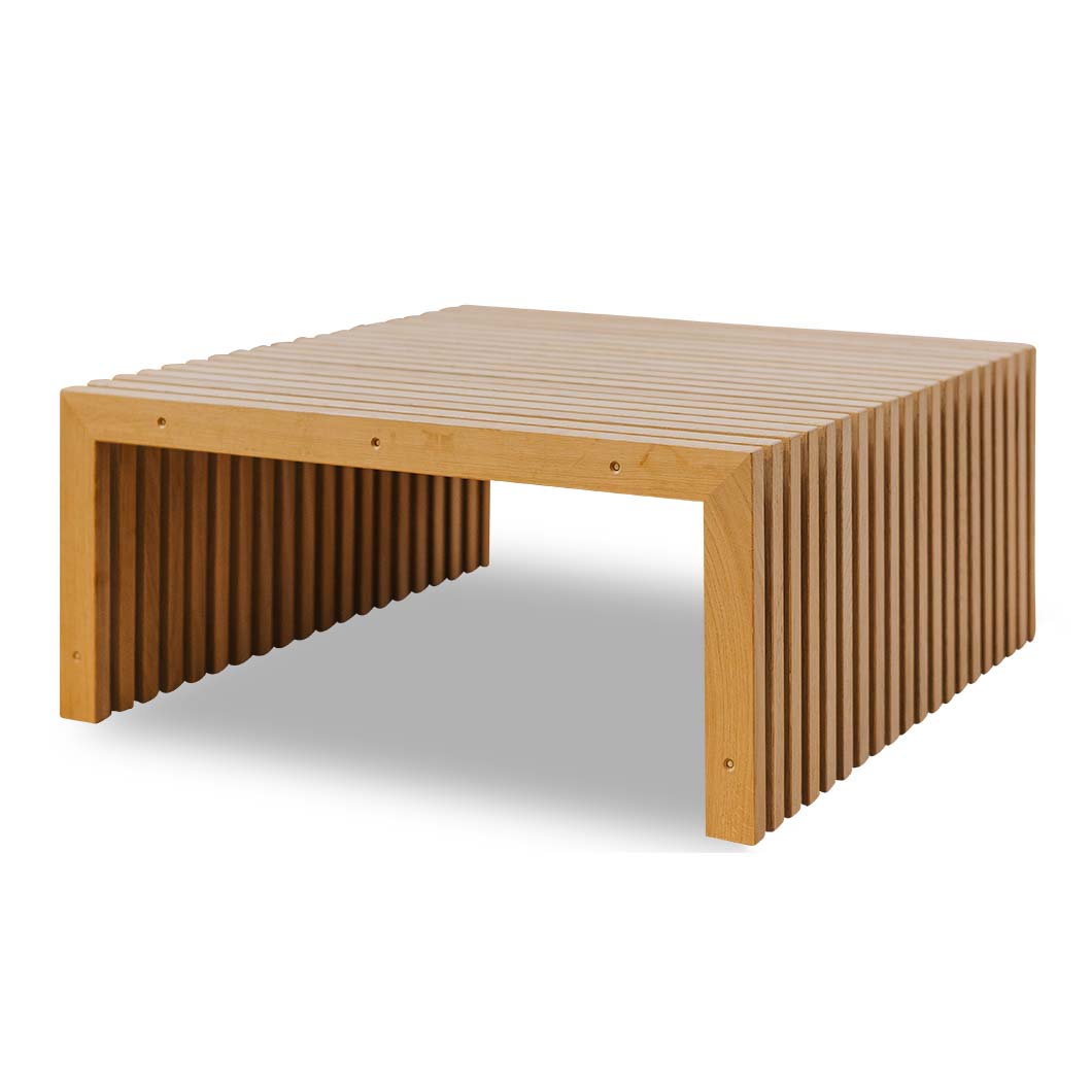 Couchtisch aus Eichenlamellen von Raumgestalt, Eiche hell geölt