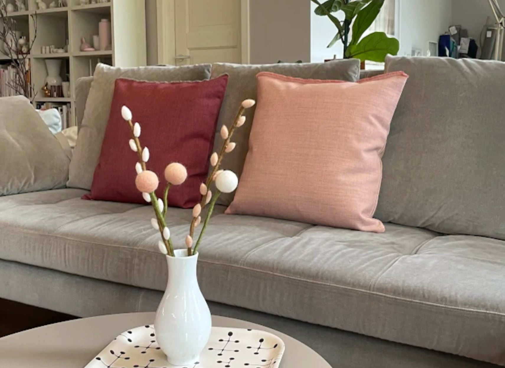 Premium Kissen Frans von Hum mit Webkante, Farben Rose und Pflaume