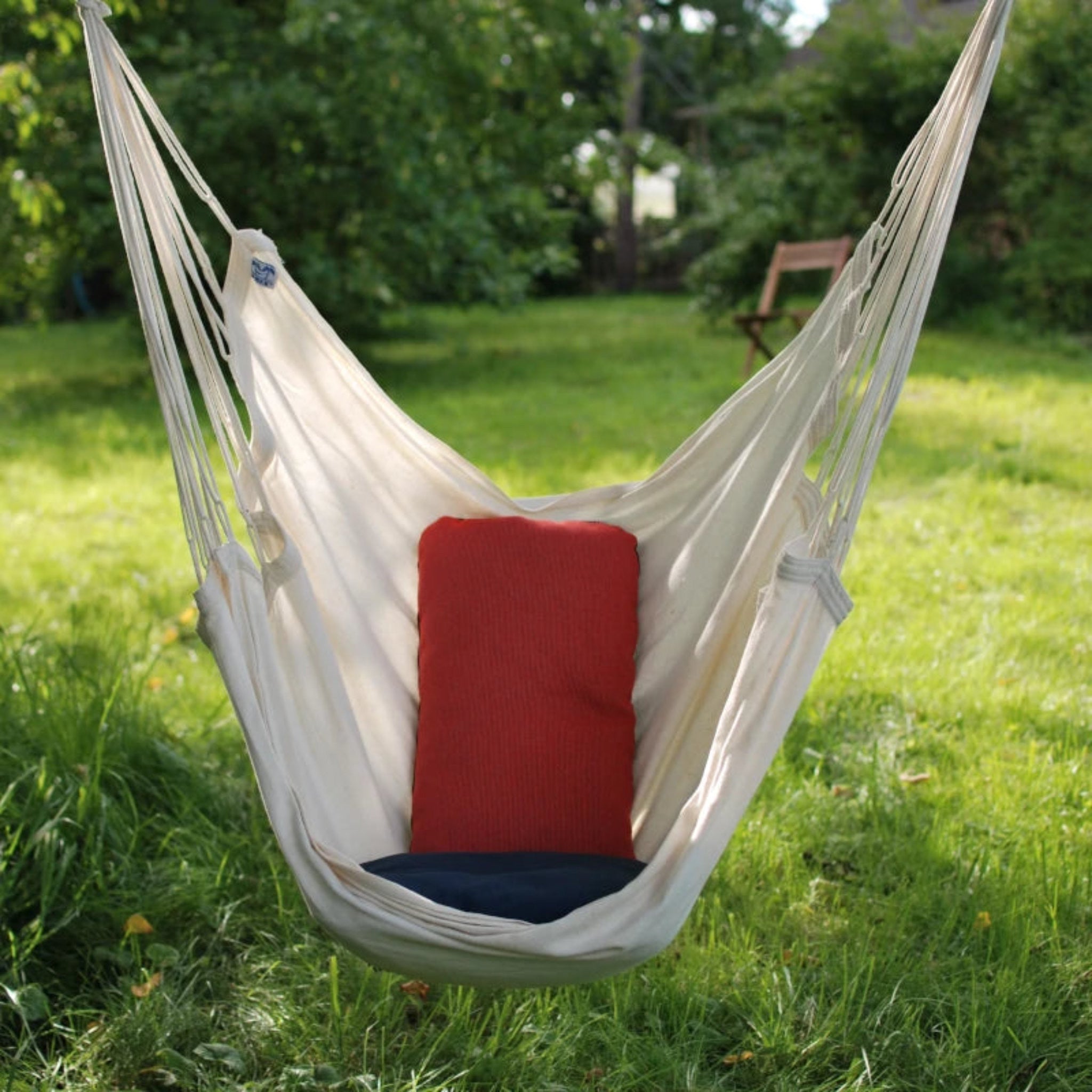 Hum Outdoorkissen L, 50 x 70 cm, in den Farben Hibiskus und Merlot