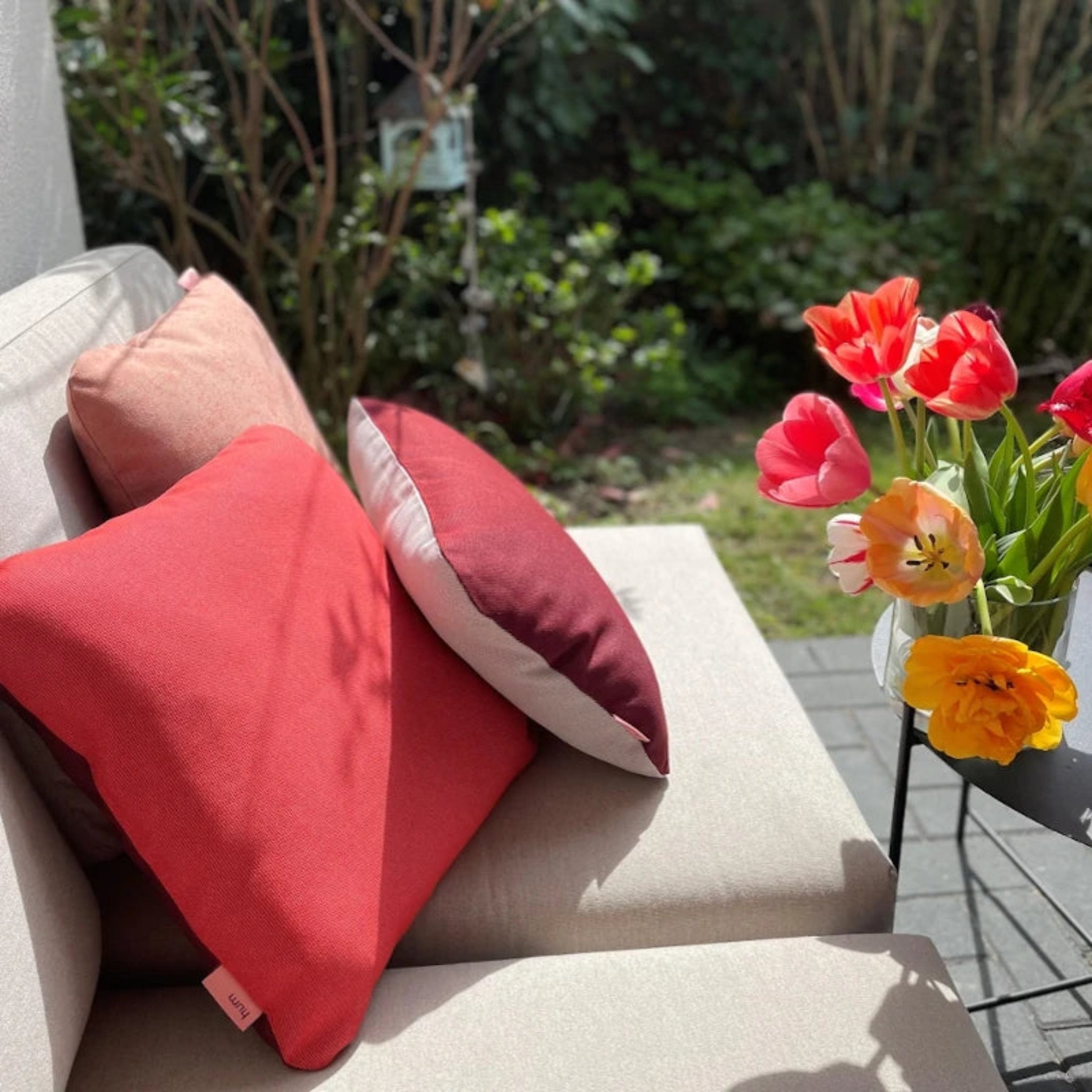 Hum Outdoorkissen in verschiedenen Größen