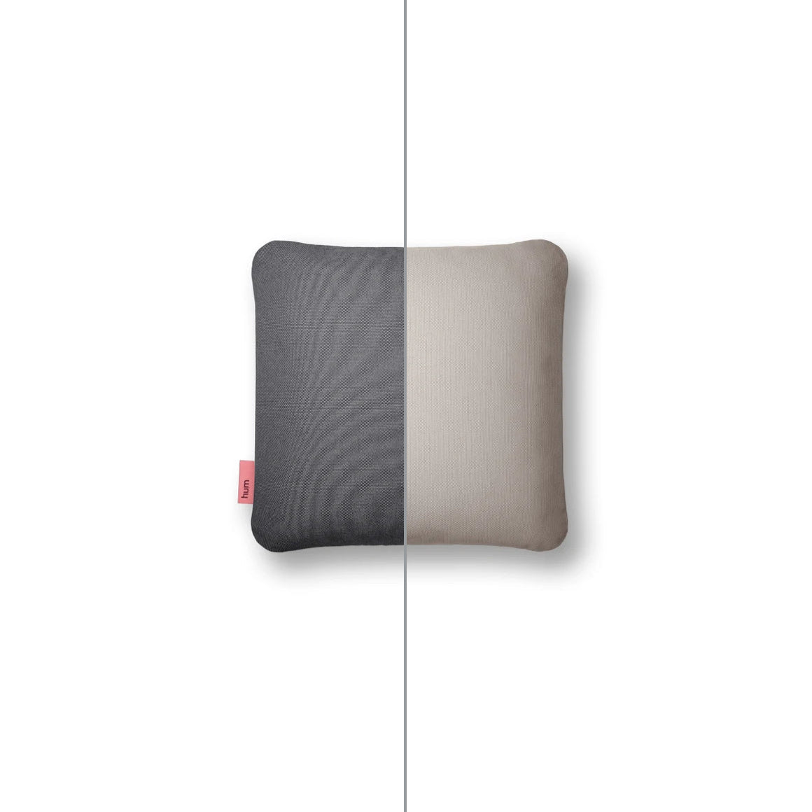 Zweifarbiges quadratisches Hum Outdoor Kissen Größe M in den Farben Stahl und Sand