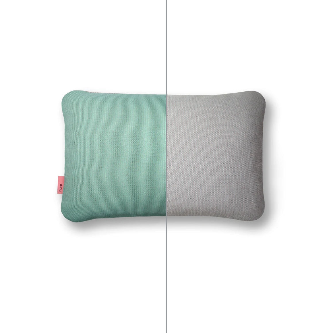 Zweifarbiges quadratisches Hum Outdoor Kissen Größe M in den Farben Türkis und Kreide