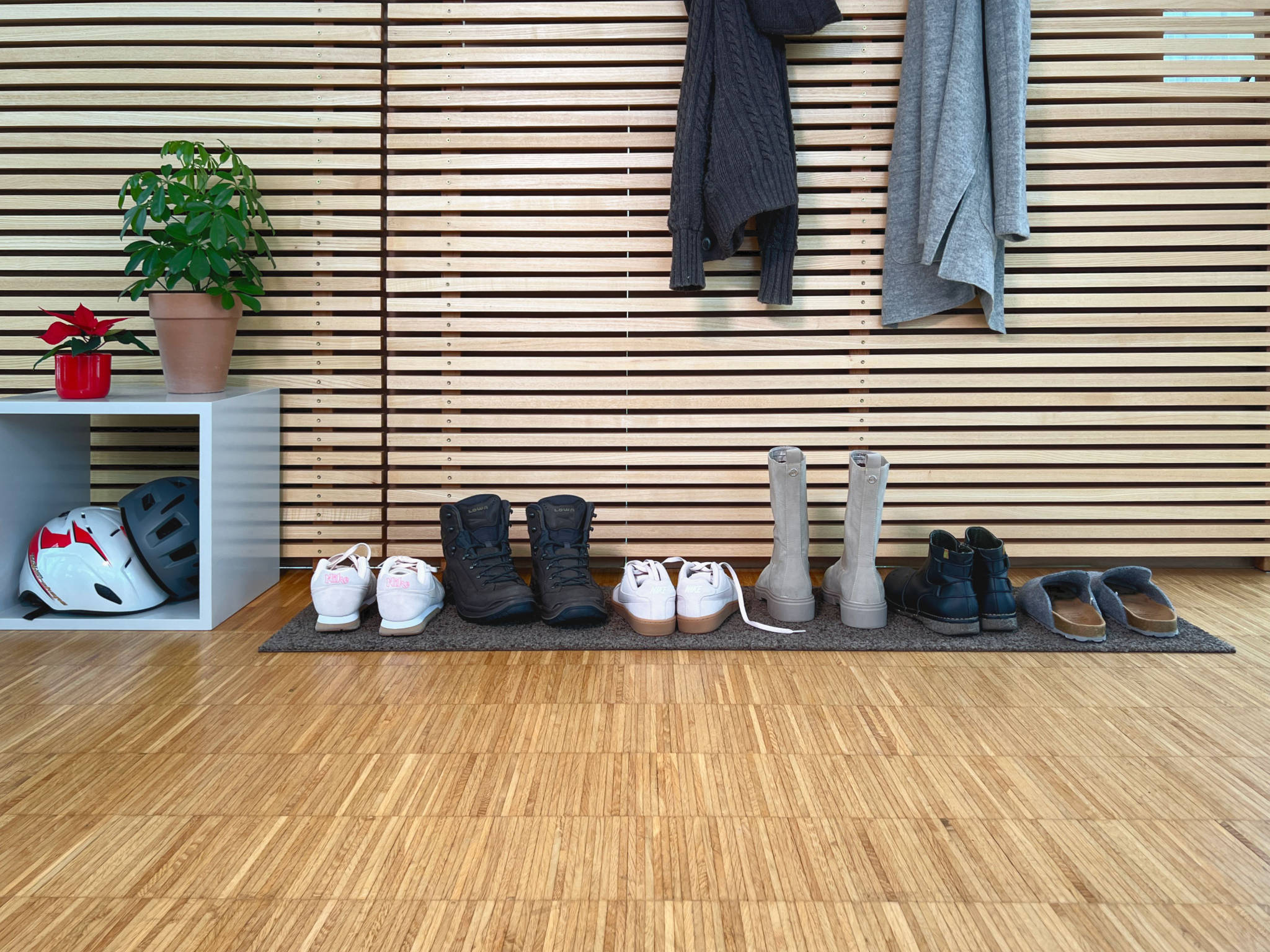 Fußmatte Ingresso von Keilbach in Teppichoptik, Schuhabstreifer in Dunkelgrau