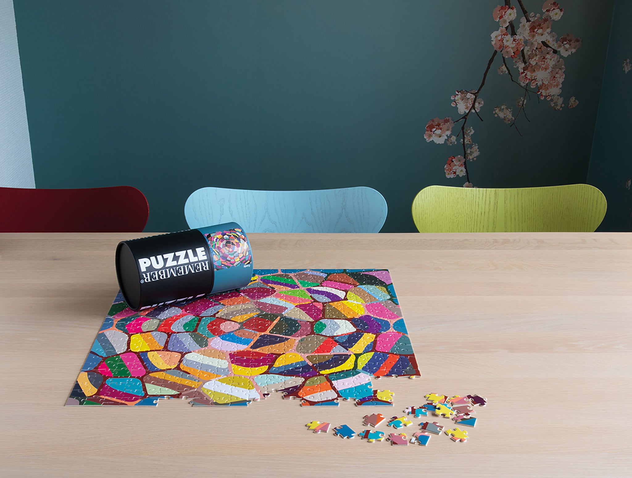 Puzzle von Remember mit grafischen Motiven