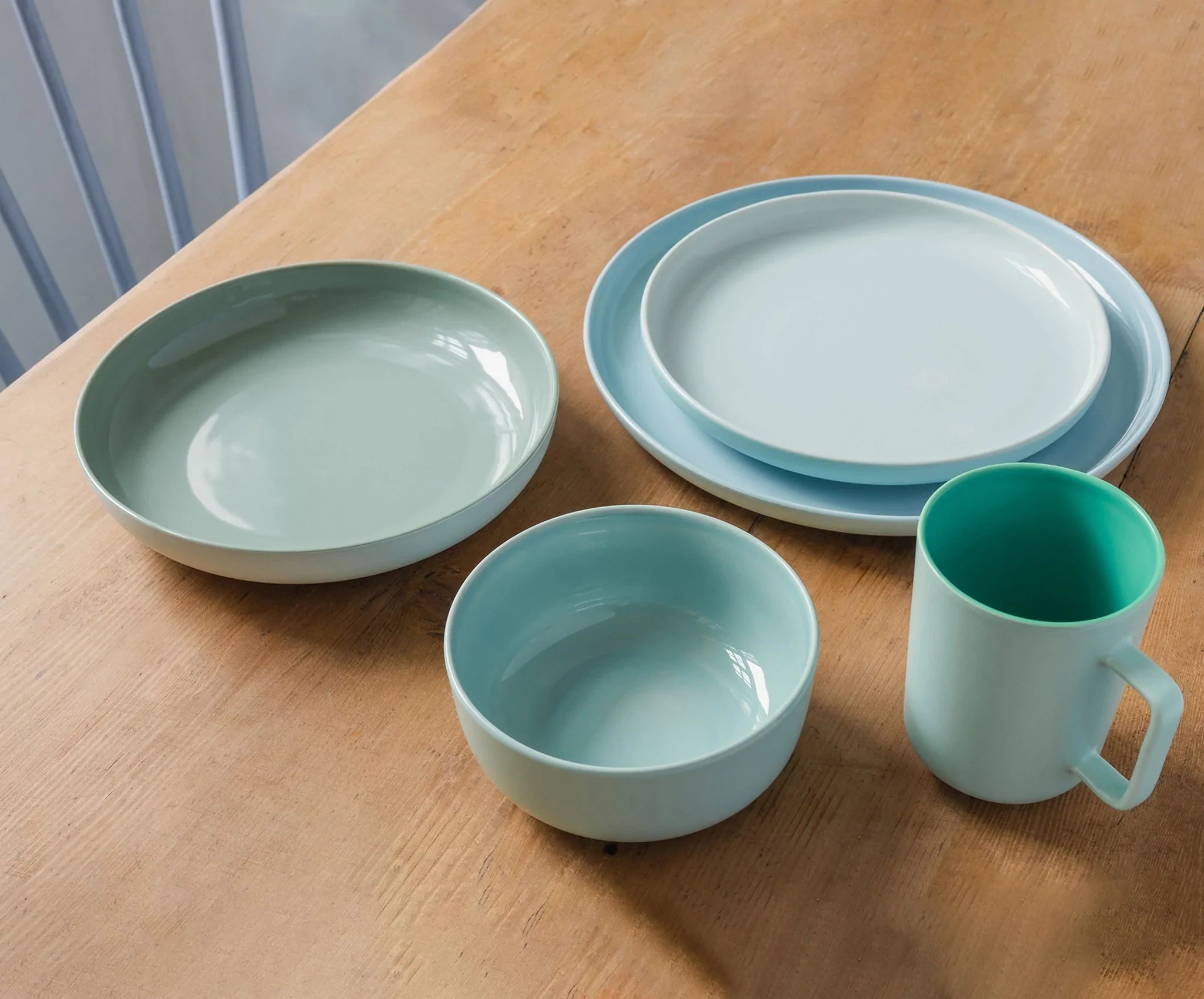 Steingut Geschirr Ola von Remember in Blau-Türkistönen