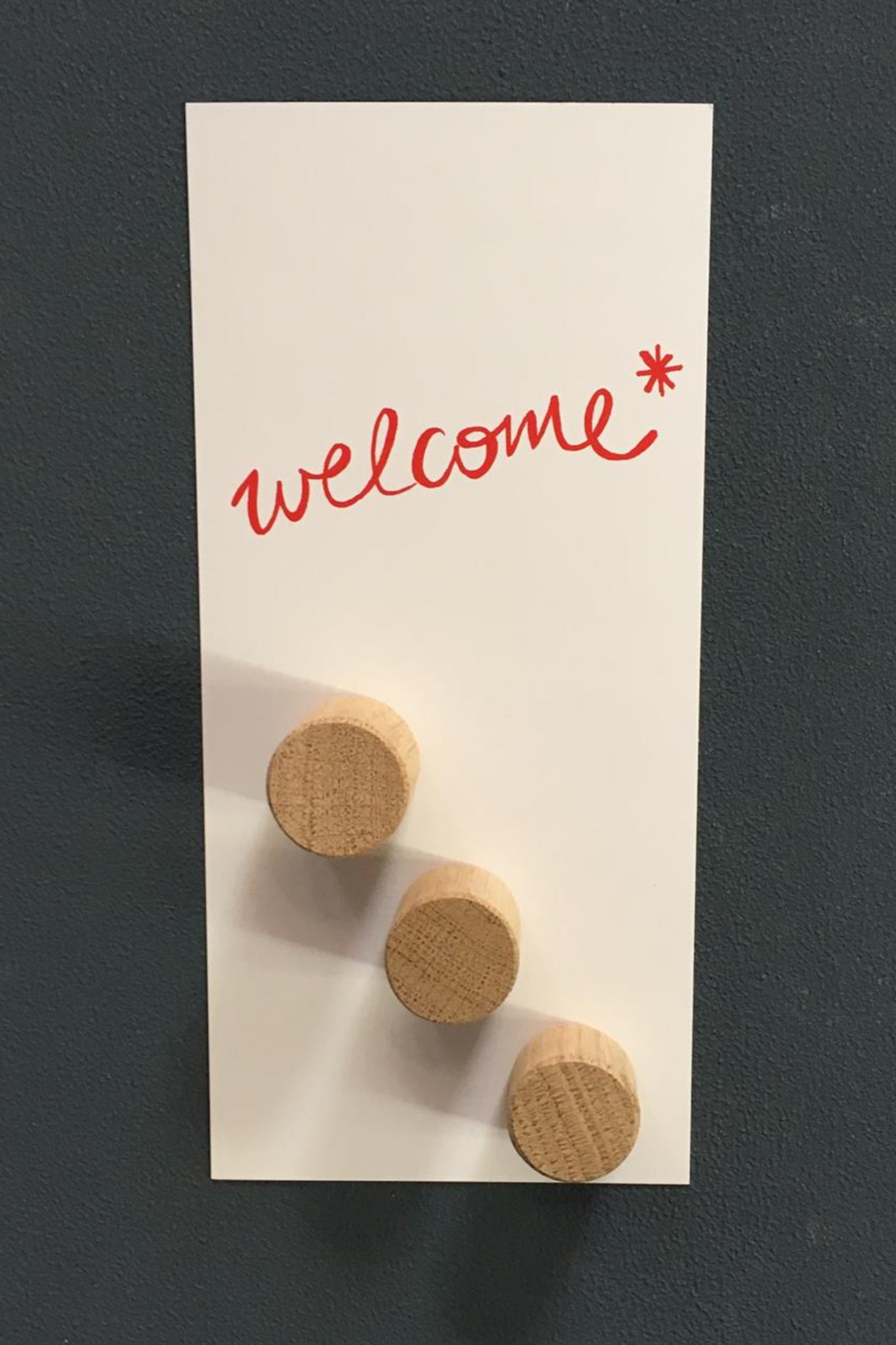 Magnethalter Wood Pin von Raumgestalt