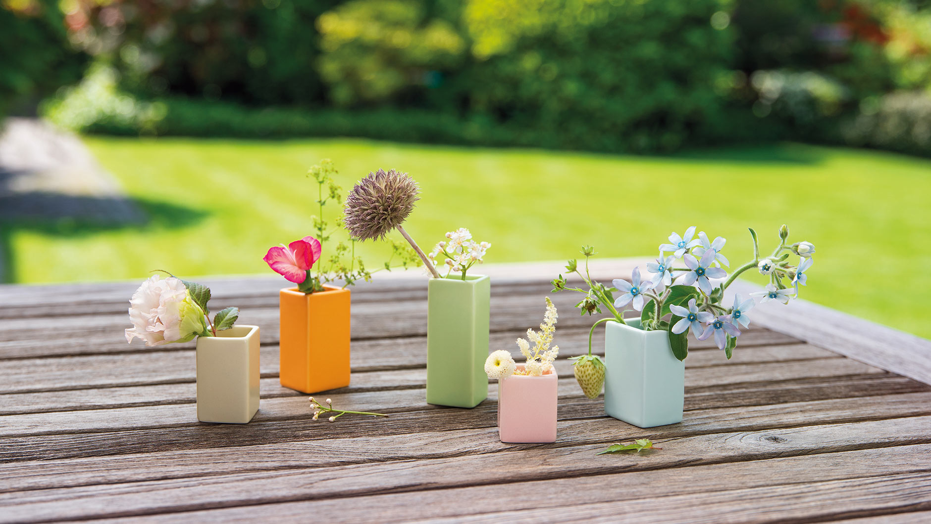 Mini-Vasen Set von Remember aus Porzellan