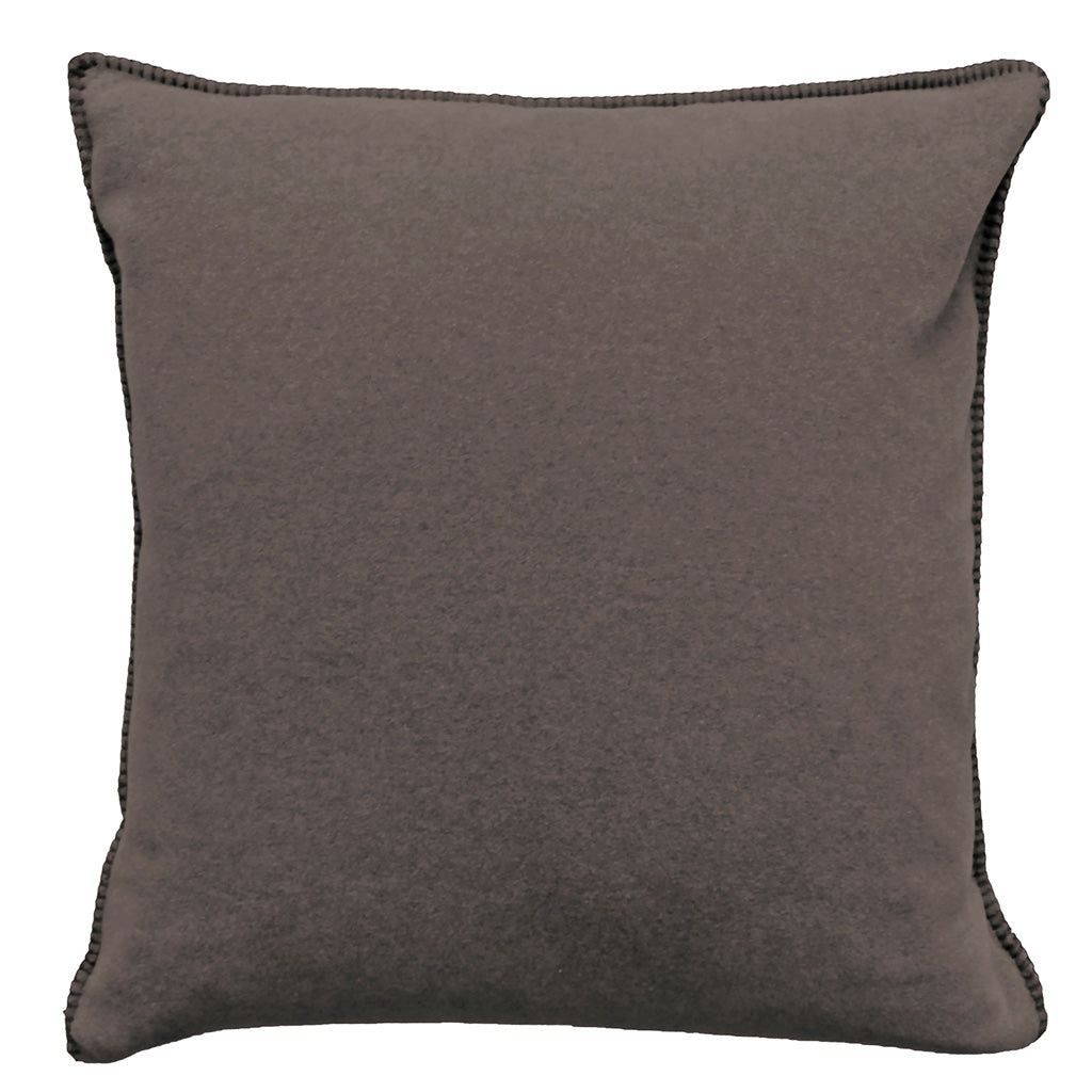 Fleece Kissen Tony quadratisch von Eagle Plaids in der Farbe Walnut