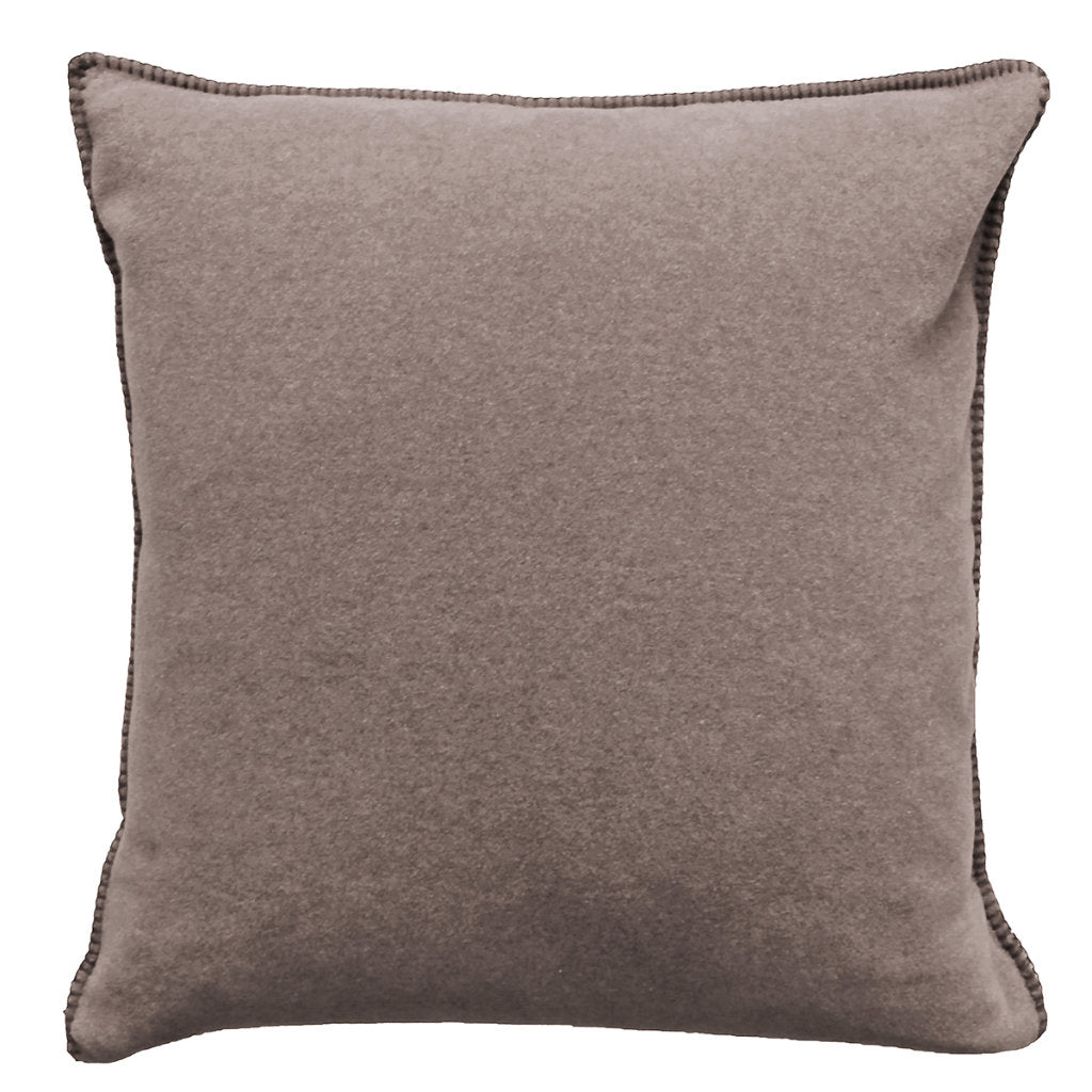 Fleece Kissen Tony quadratisch S von Eagle Plaids in der Farbe Nutria