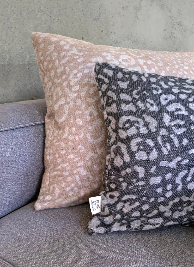 Kissenbezug mit Leoprint aus Kaschmir und Merinowolle – Eagle Products Sahara Plaid Grösse L in verschiedenen Farben