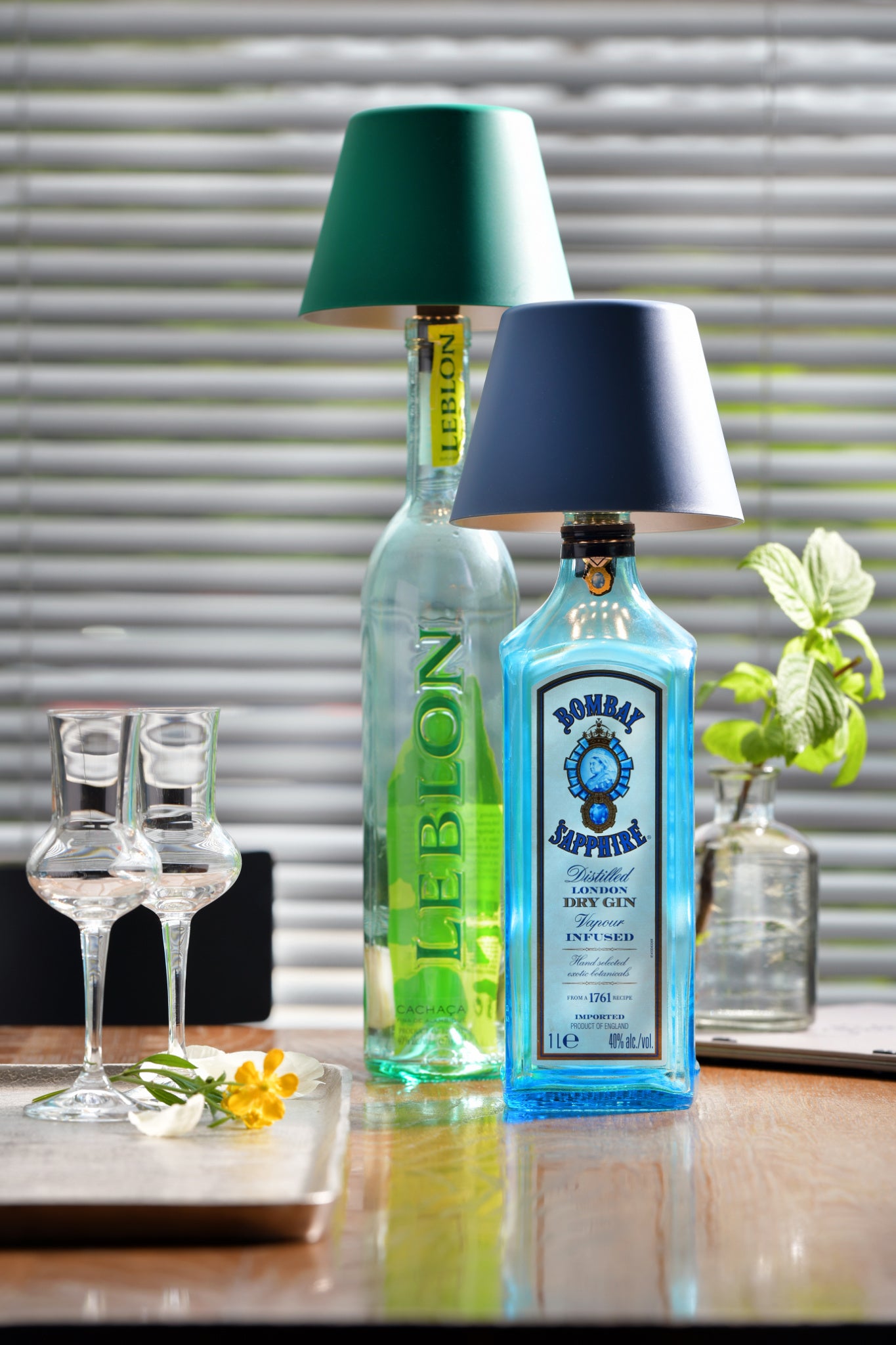 Sompex TOP 2.0 Flaschenleuchten mit Akku für weißes und farbiges Licht in Blau und Grün