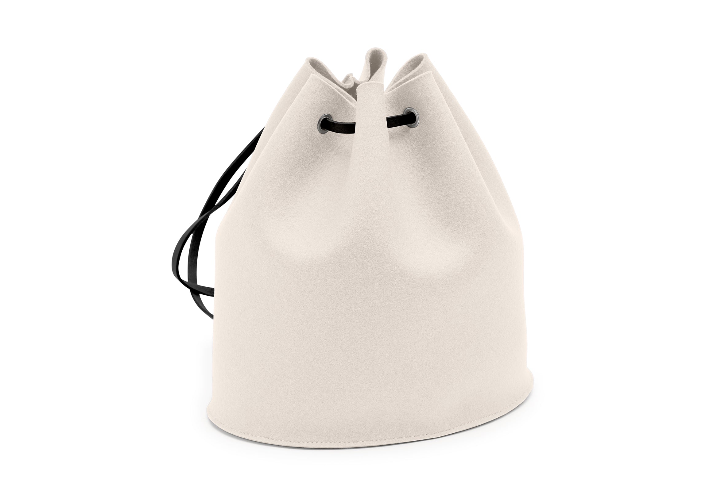 Rucksack Tilda aus Wollfilz von Hey-Sign in der Größe M mit schwarzen Lederriemen, Farbe Wollweiß