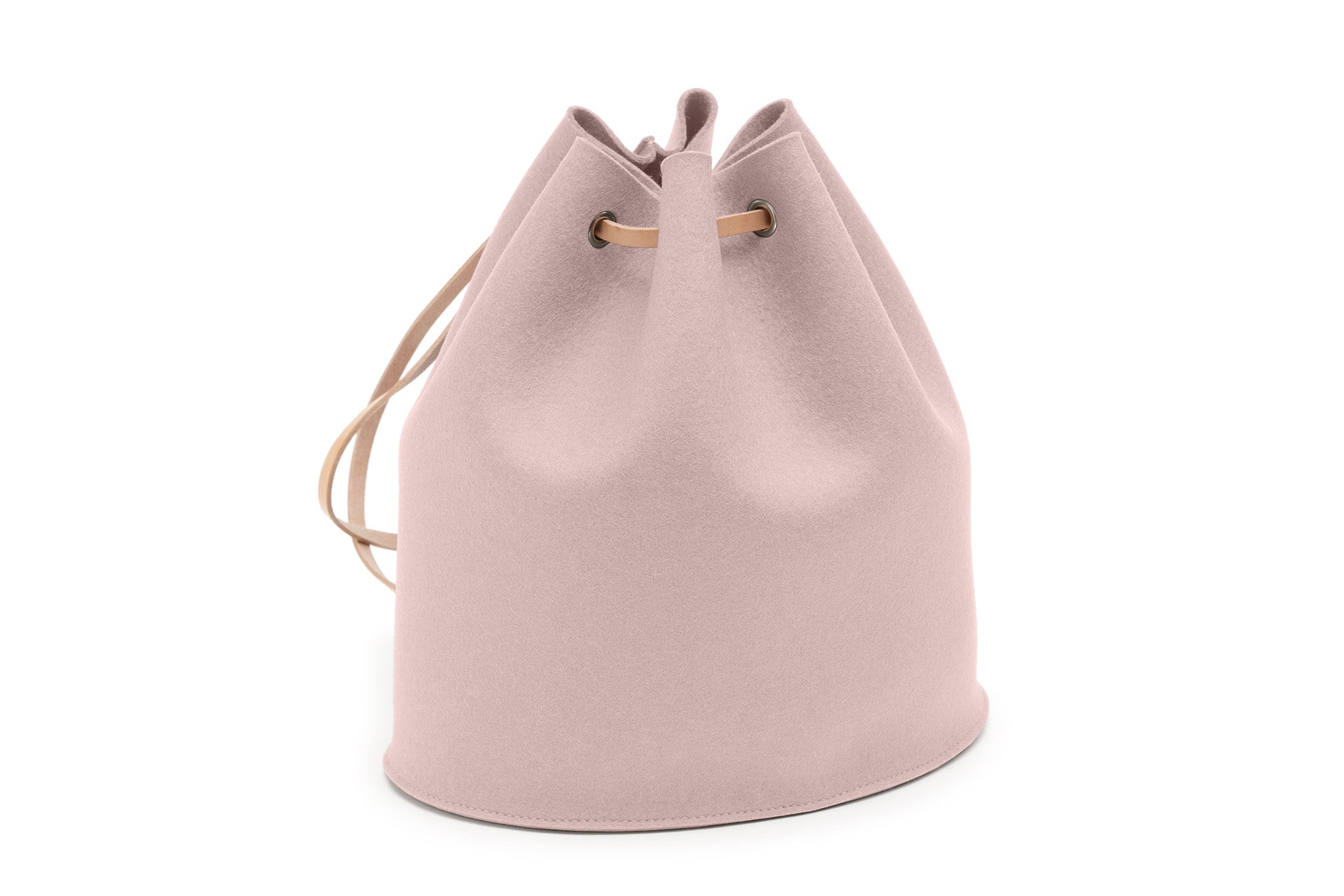Rucksack Tilda aus Wollfilz von Hey-Sign in der Größe M mit naturfarbenen Lederriemen, Farbe Powder