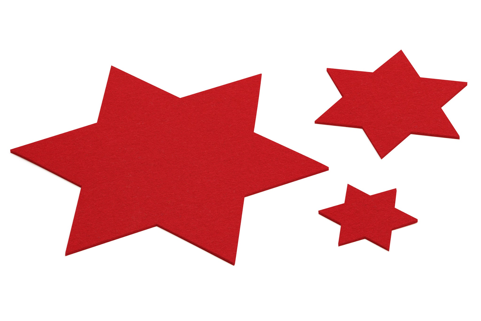 Hey-Sign weihnachtlicher Untersetzer aus Wollfilz in Sternform in der Farbe Rot in drei Groessen