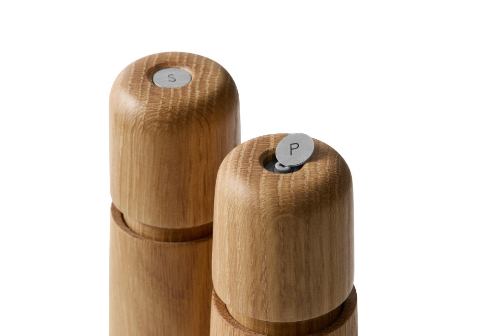 Crushgrind Salz- und Pfeffermühle Stockholm aus Eiche mit Wendeplättchen S und P 