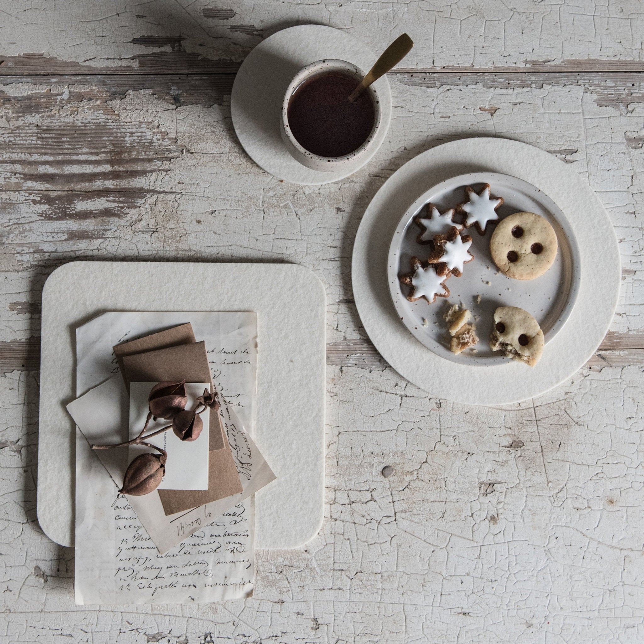 Hey-Sign quadratischer Untersetzer aus Filz mit gerundeten Ecken und runde Untersetzer 