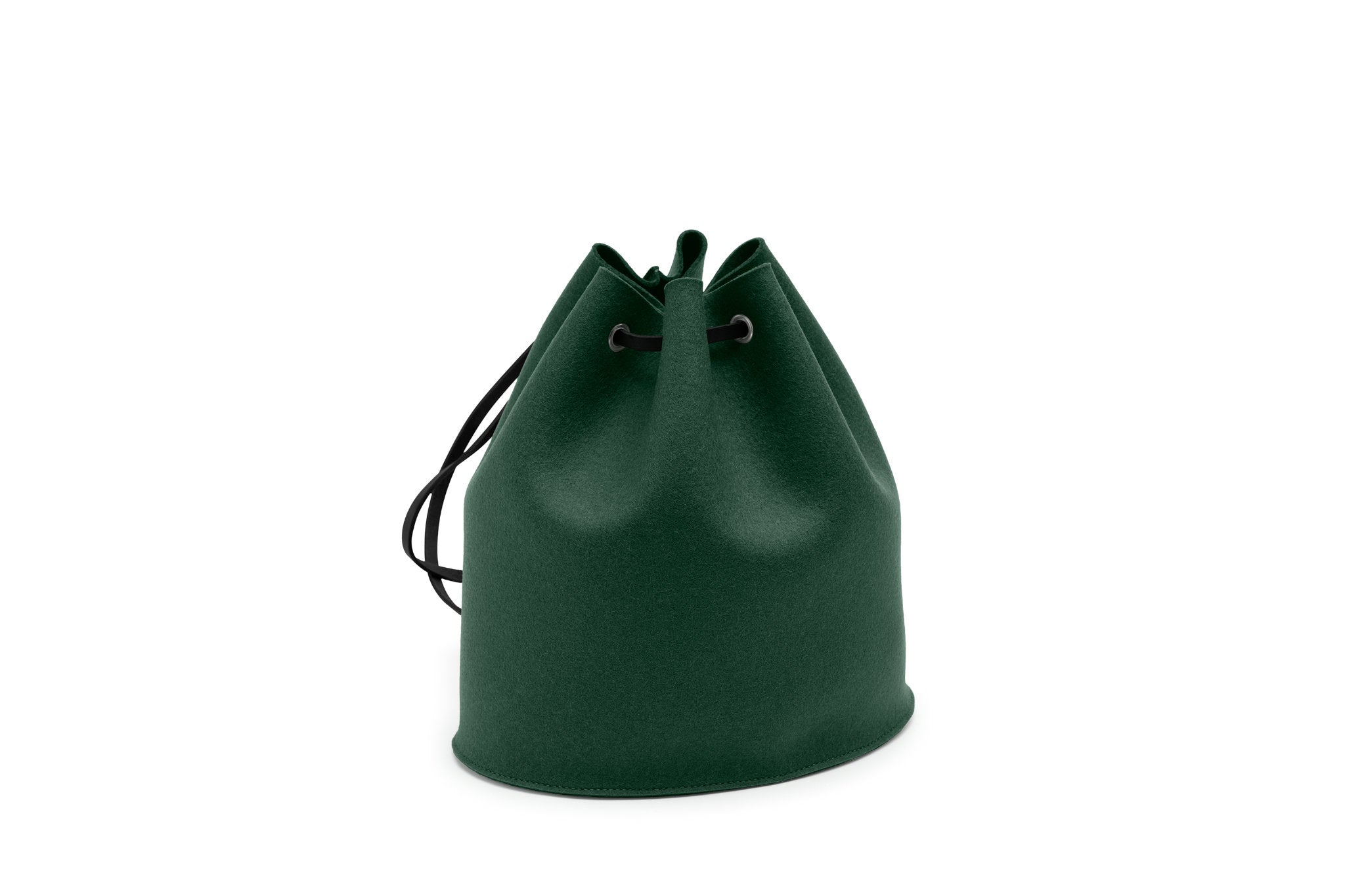 Rucksack Tilda aus Wollfilz von Hey-Sign in der Größe S mit schwarzen Lederriemen, Farbe Deep Forest