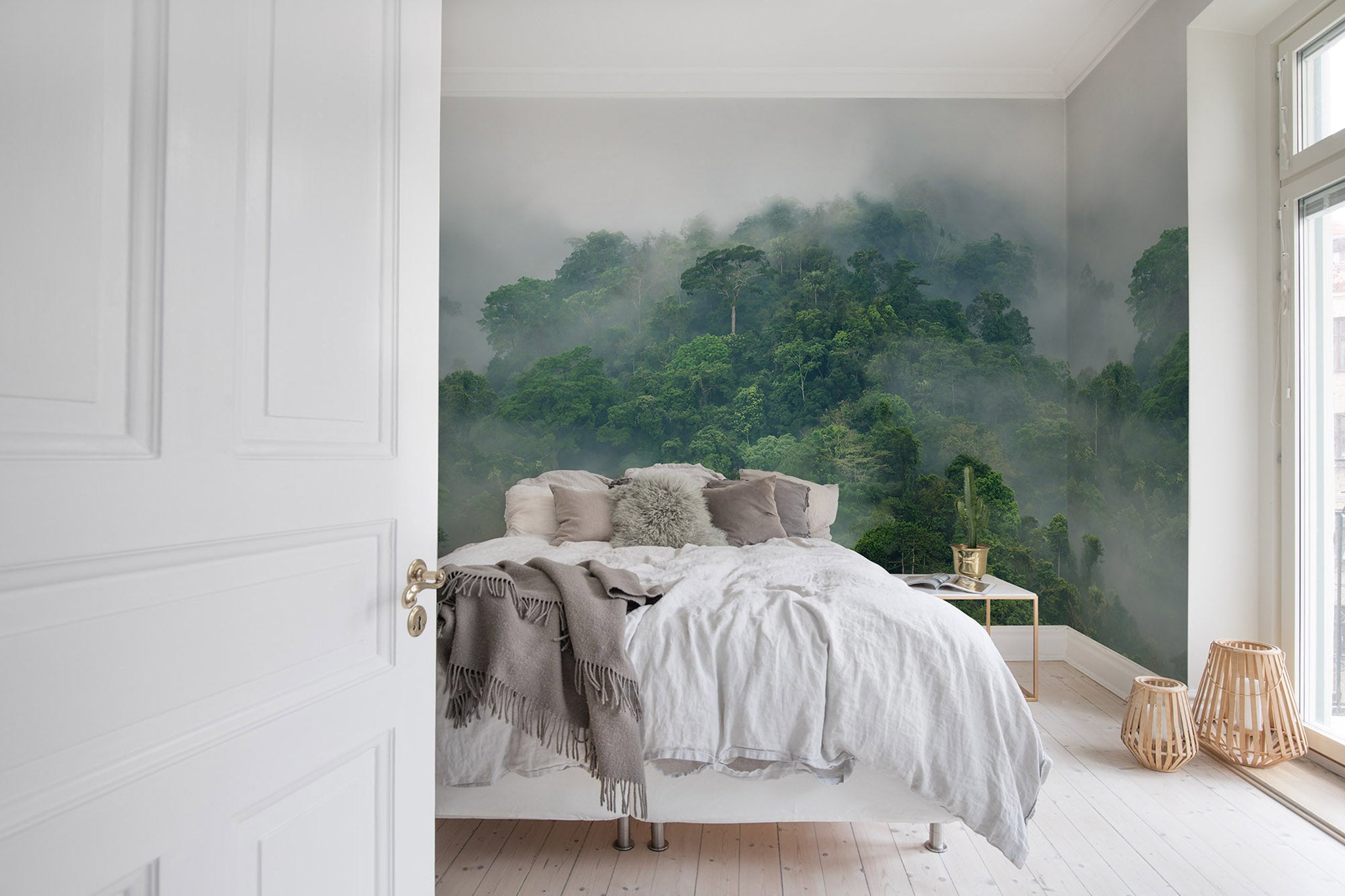 Rebel Walls Tapete Misty Forest im Schlafzimmer